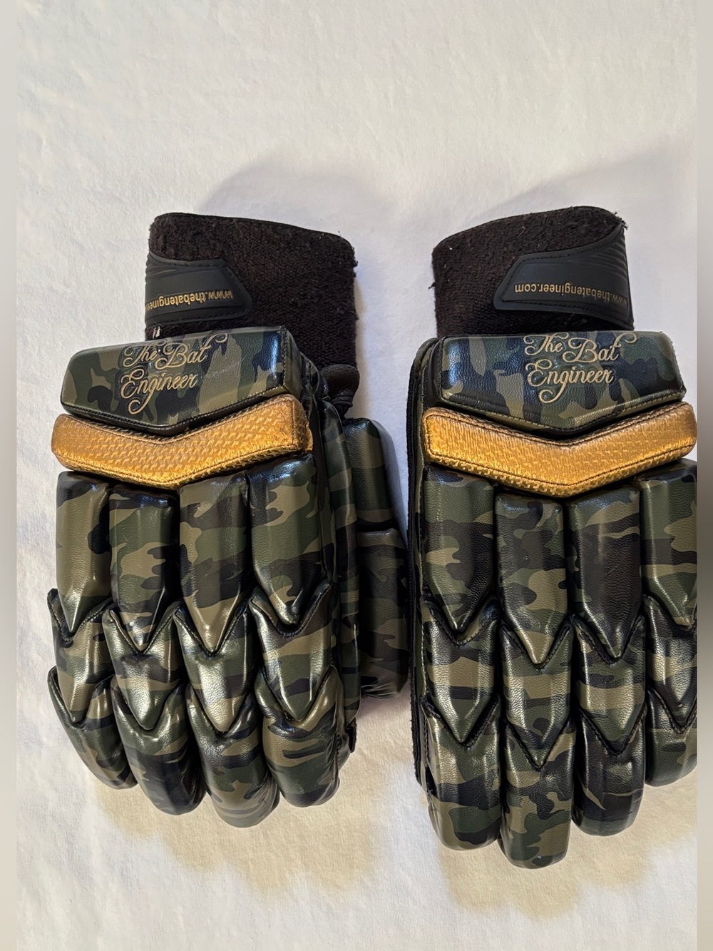The Bat Engineer Protective Batting Gloves Adult L Pair
